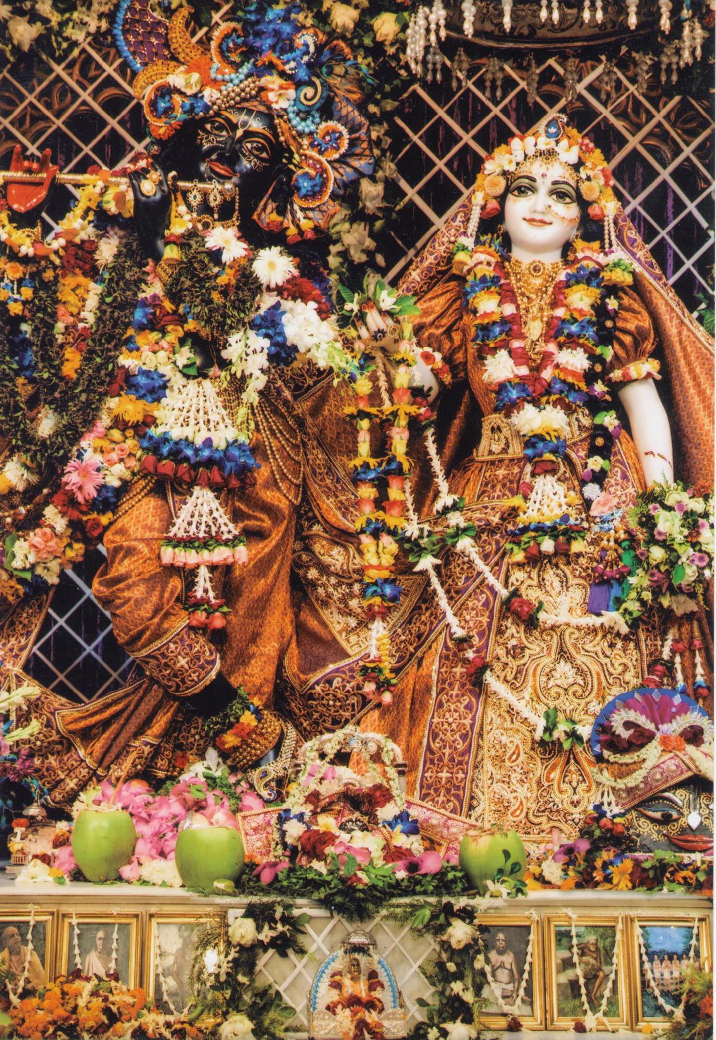 Payal Rohatgi Instagram - Jai Sri Krishna. Lord Krishna bless all🙏  #radekrishna #payalrohatgi #lockupp - Gethu Cinema